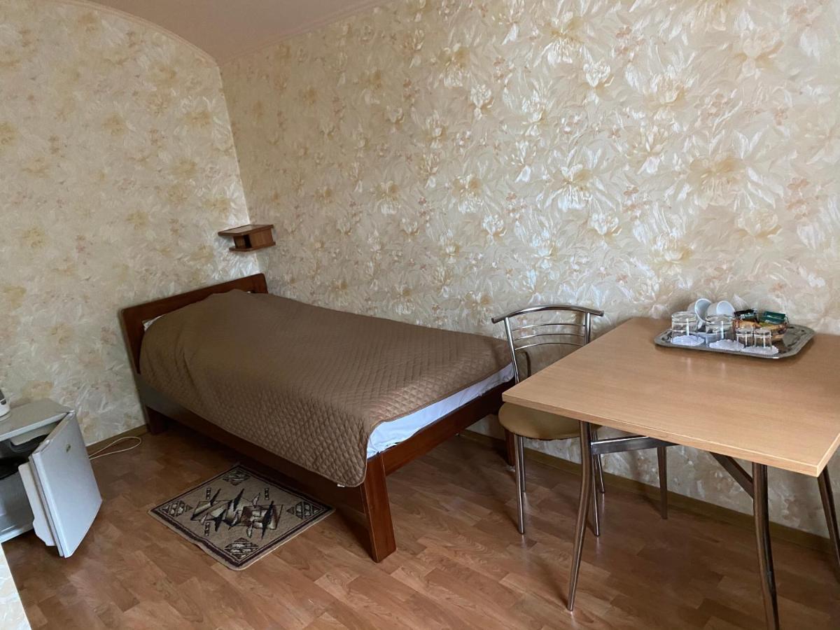 Гостинний Маєток Hotel Mila Kültér fotó